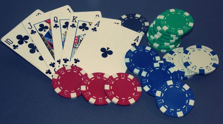 Comment jouer au poker en ligne